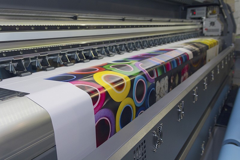 Impressão digital de grande formato com fidelidade de cores